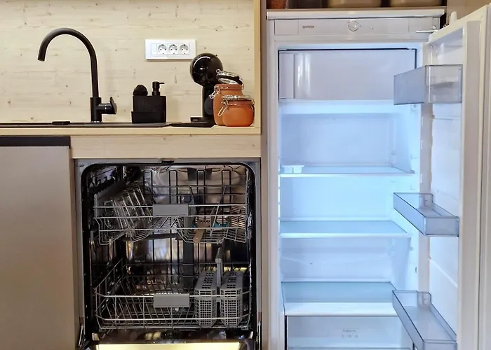 Дом отдыха House B Dekani